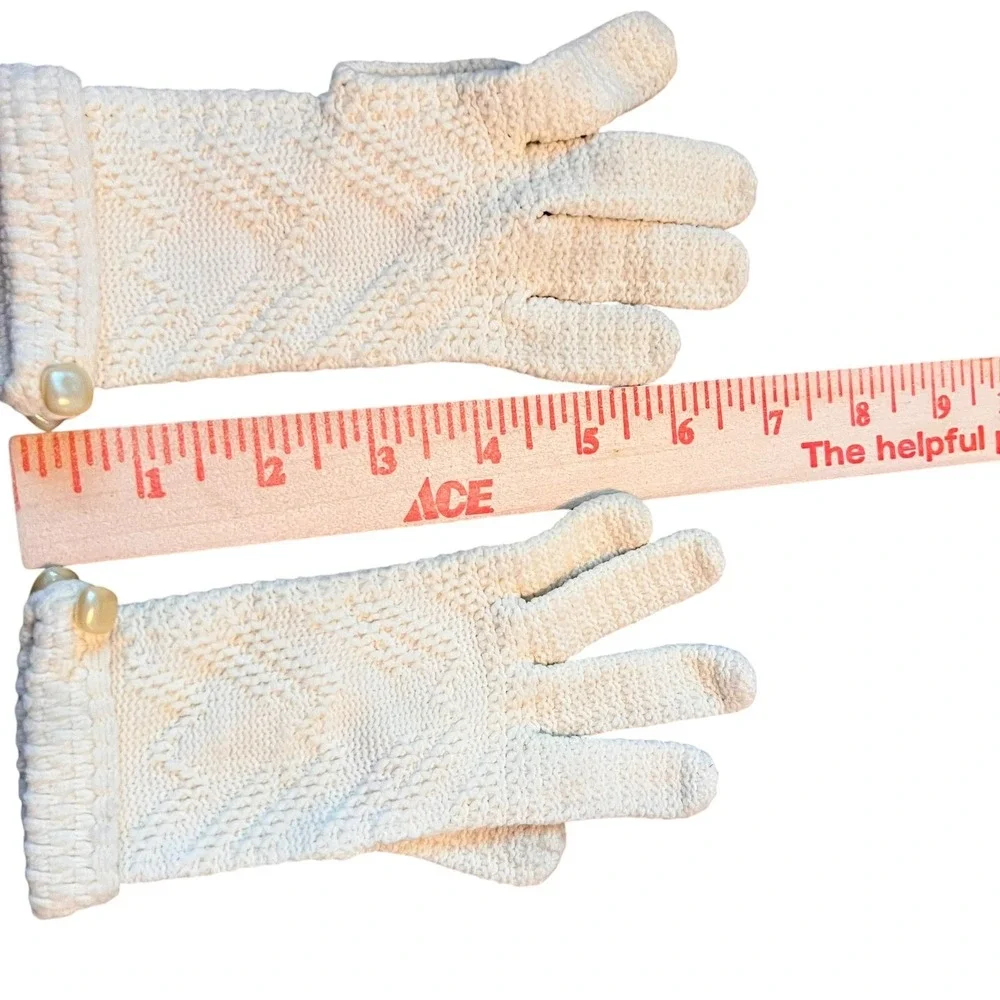 Vintage‎ Childrens/Womens Knit Gloves Pearl Buttons Retro Glam